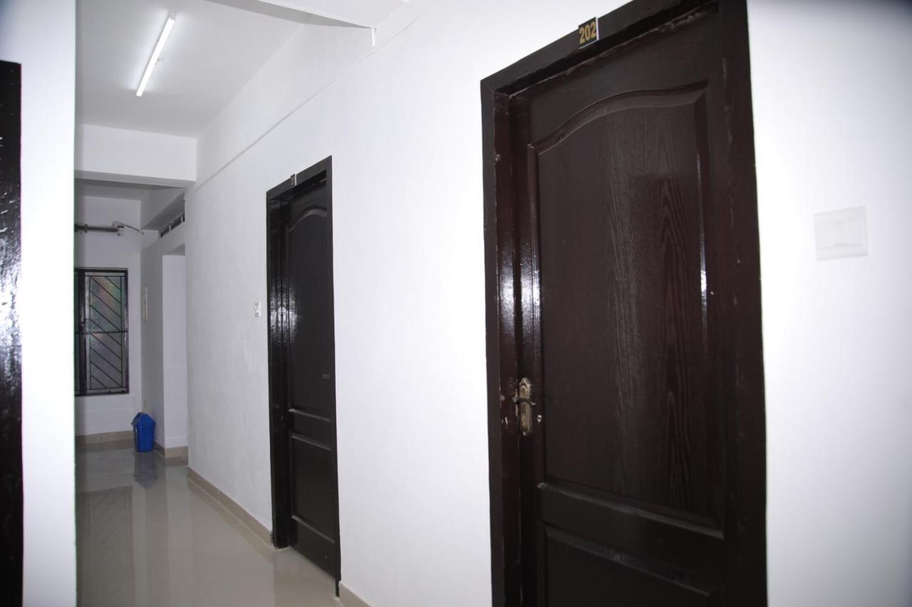 Meghna Residency Hotel Thiruvananthapuram Exterior photo