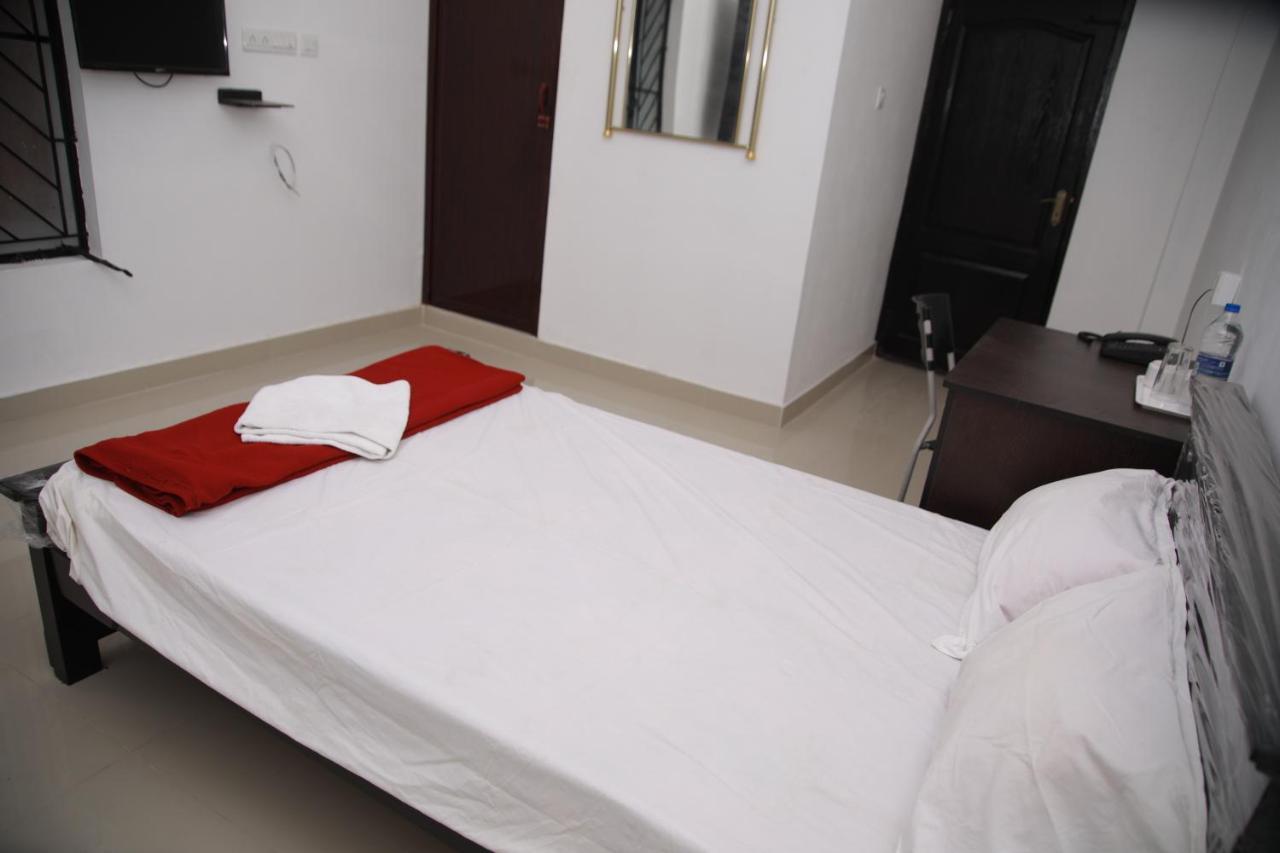 Meghna Residency Hotel Thiruvananthapuram Exterior photo