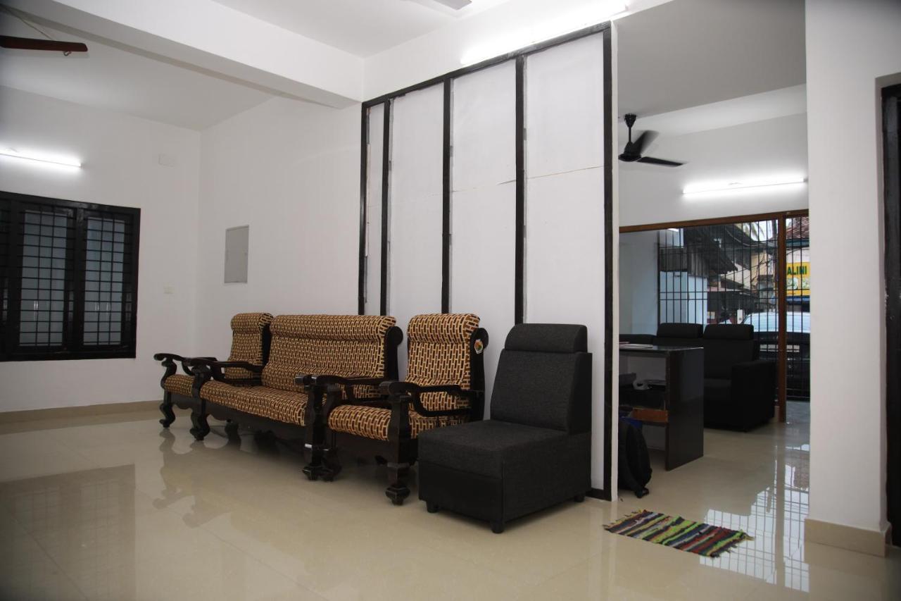 Meghna Residency Hotel Thiruvananthapuram Exterior photo