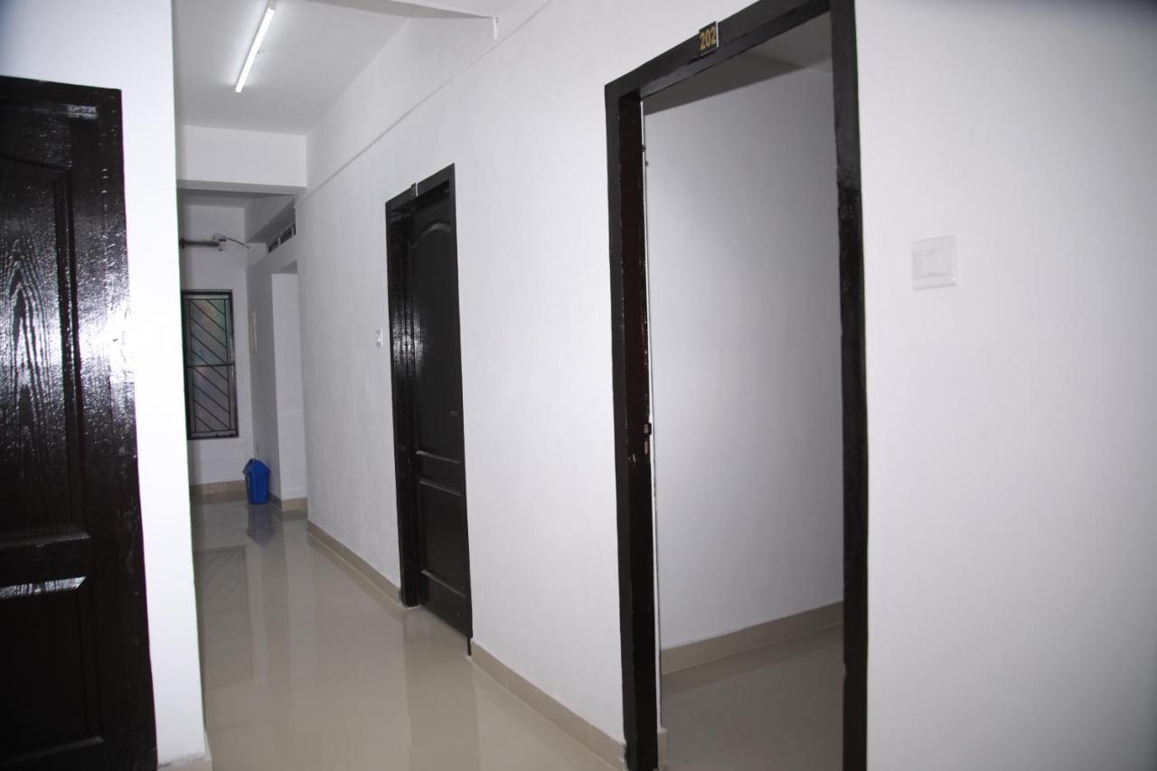 Meghna Residency Hotel Thiruvananthapuram Exterior photo