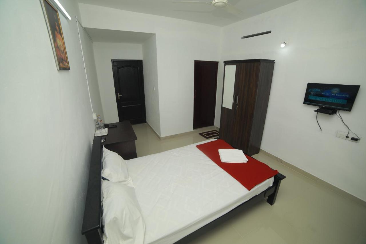 Meghna Residency Hotel Thiruvananthapuram Exterior photo